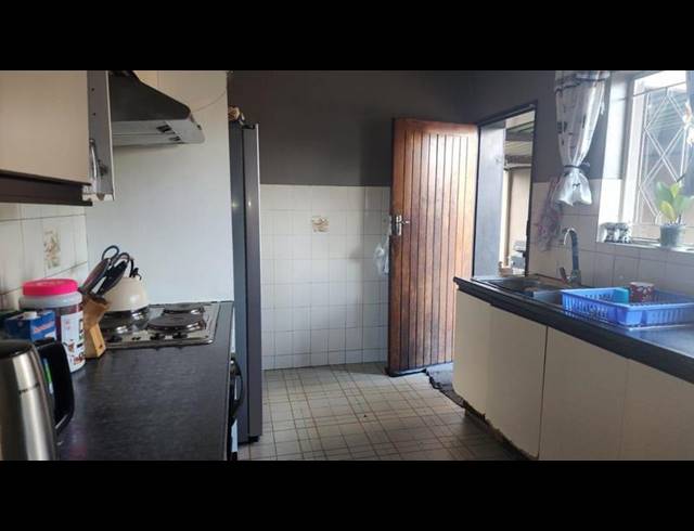 3 BEDROOM HOUSE FOR SALE IN BRACKENDOWNS